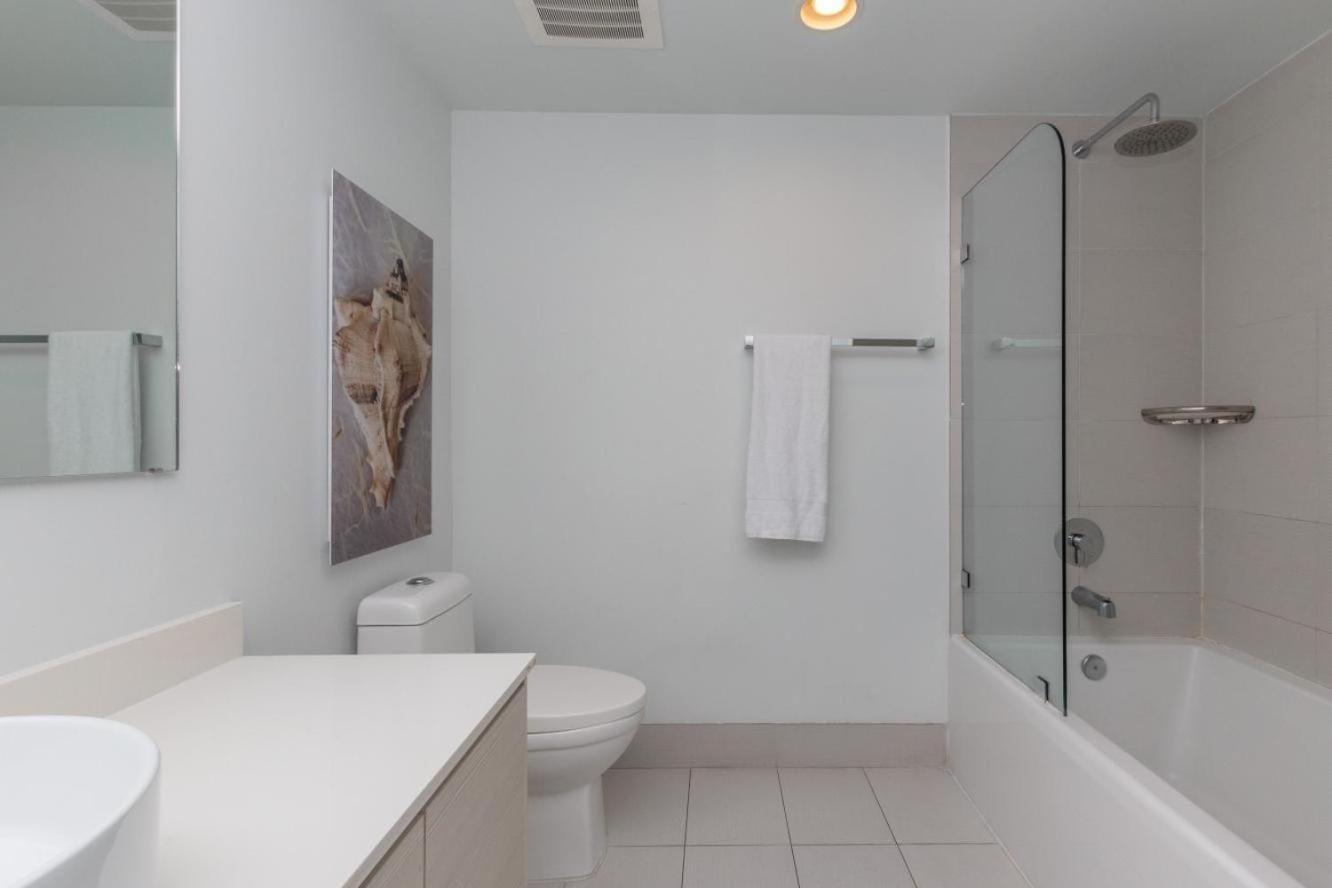 Modern One Bedroom Rental At Beach Walk Resort Miami 18Th Floor Hallandale Beach Kültér fotó