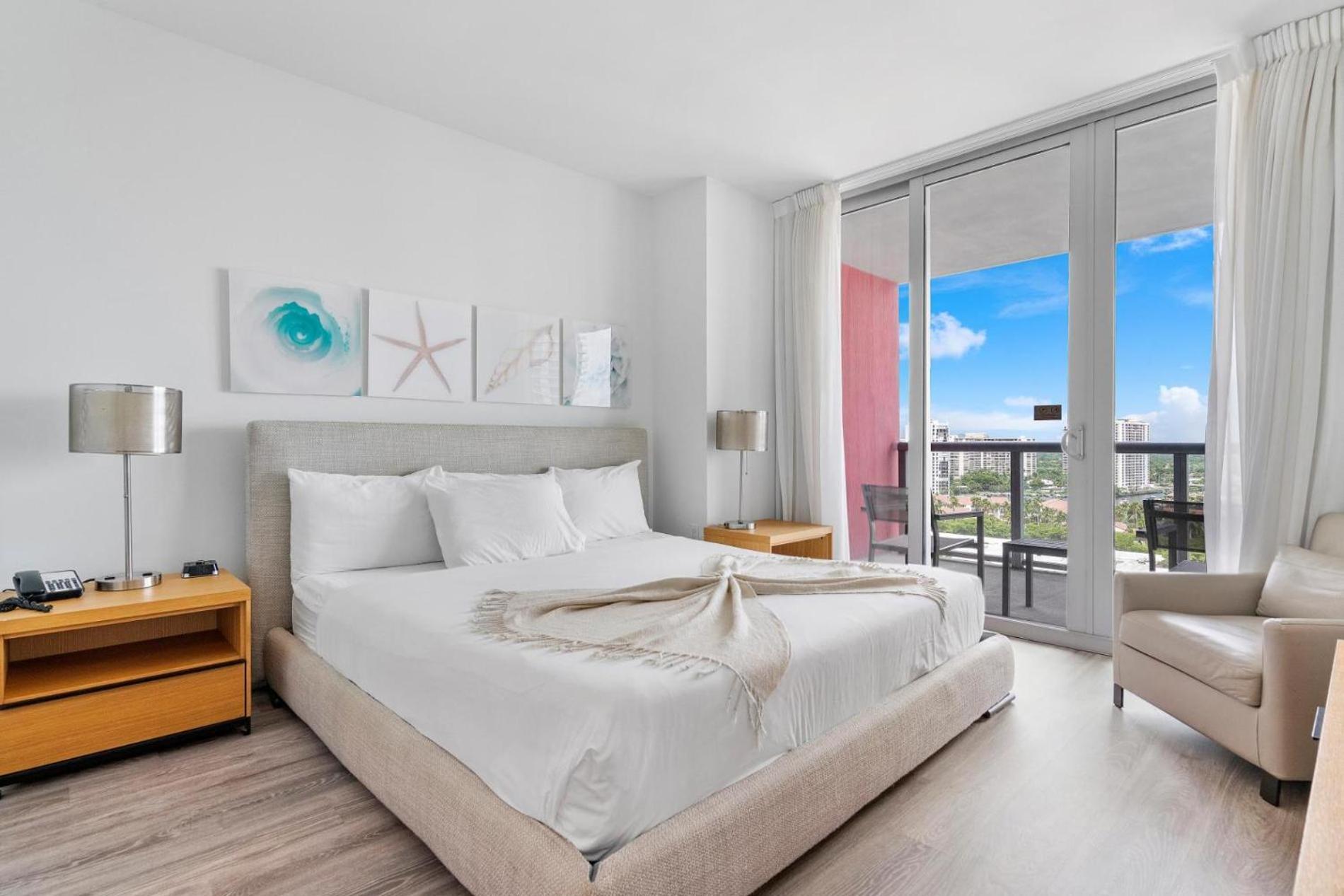 Modern One Bedroom Rental At Beach Walk Resort Miami 18Th Floor Hallandale Beach Kültér fotó