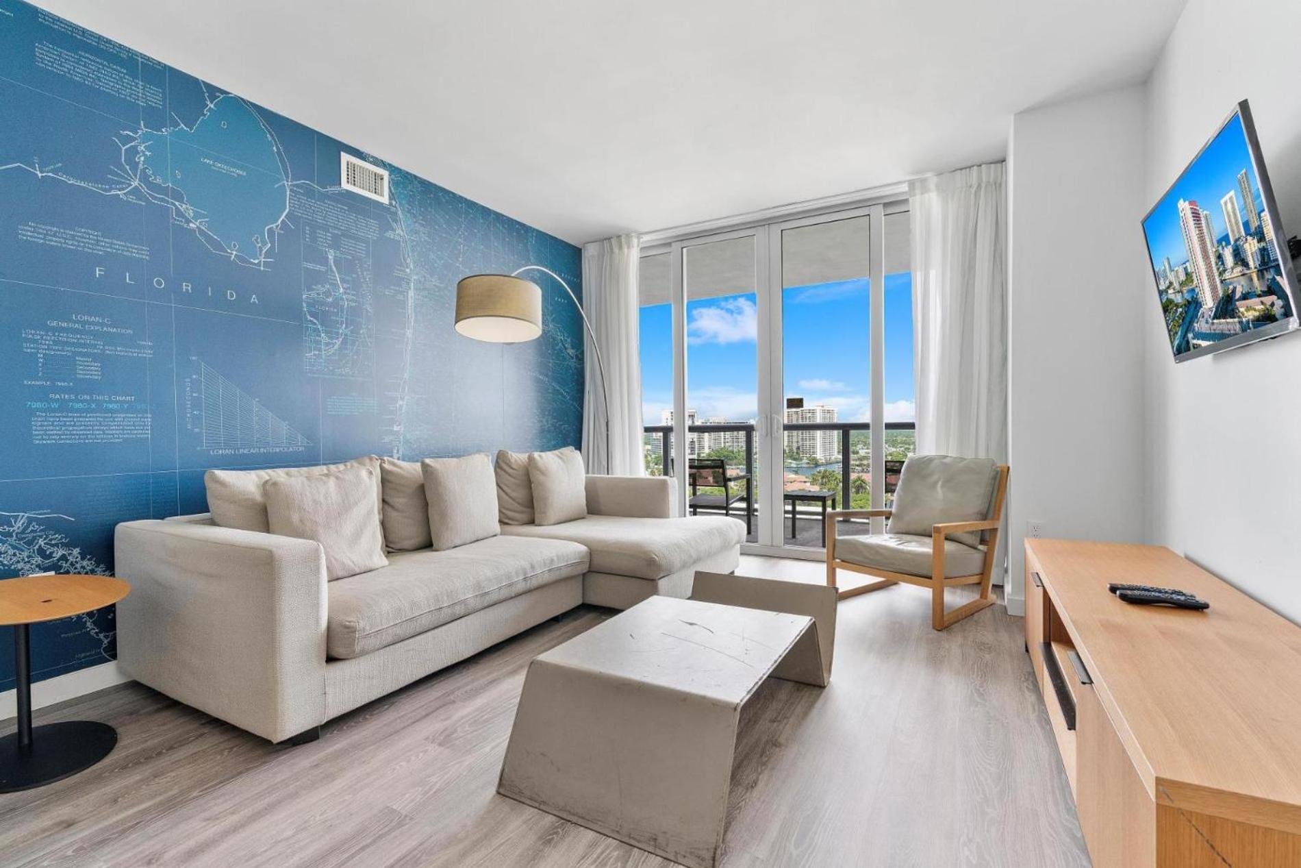 Modern One Bedroom Rental At Beach Walk Resort Miami 18Th Floor Hallandale Beach Kültér fotó